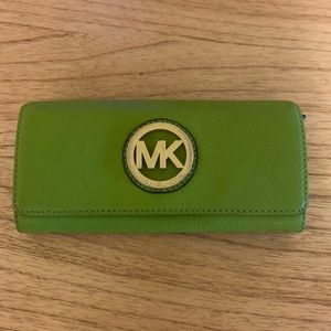 MIchael Kors wallet